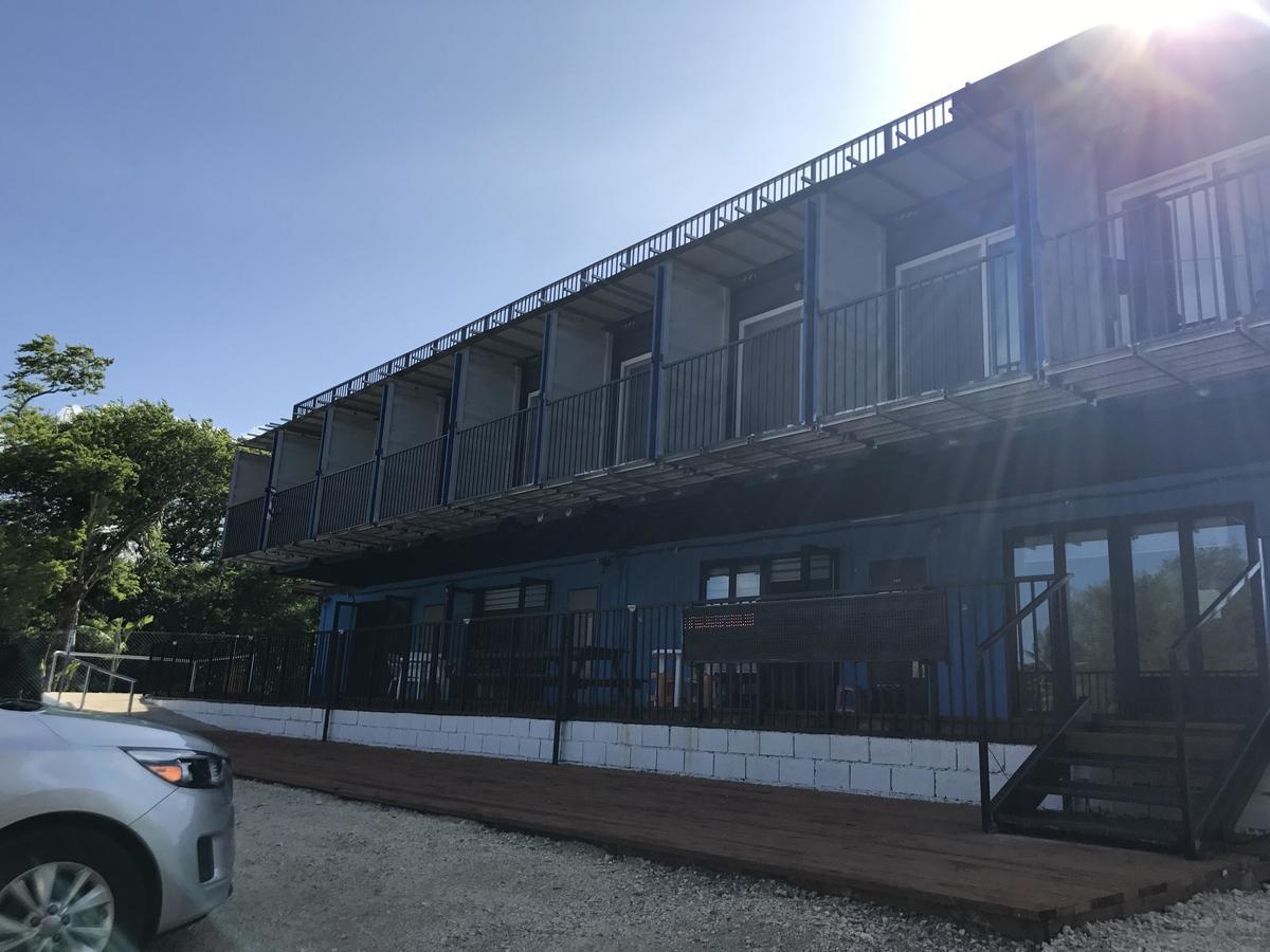 Tinian Oceanview Hotel Екстер'єр фото